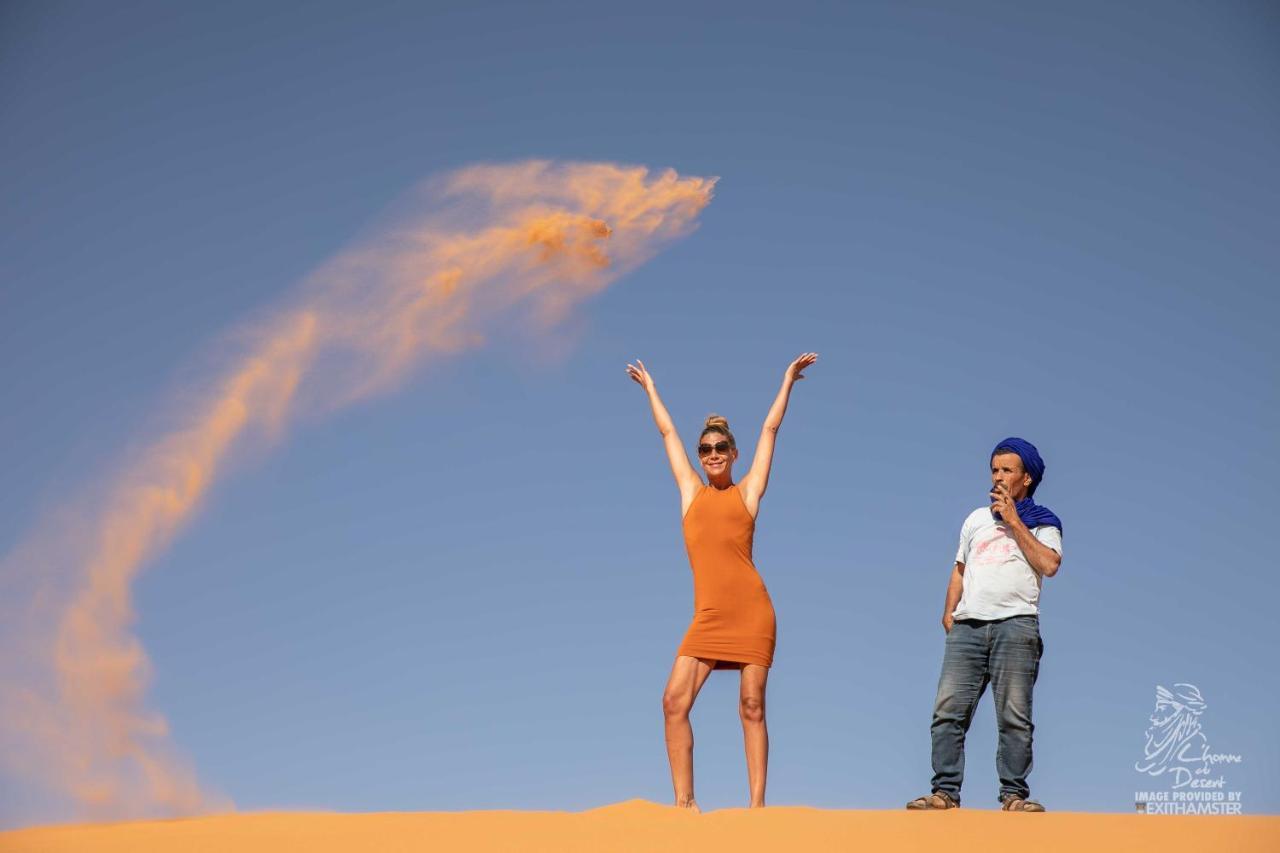 L'Homme Du Desert A Merzouga Exterior foto